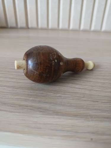 Ancien interrupteur poire - 🪵,