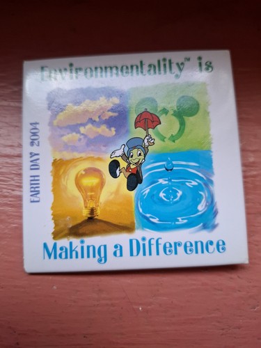 Badge disney disneyland