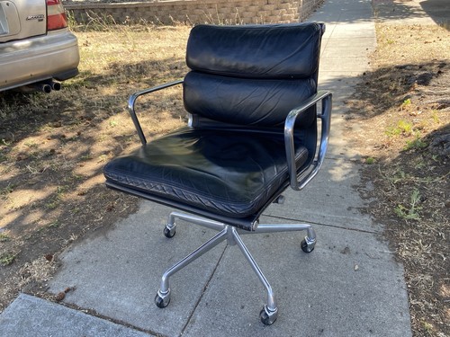 Authentic herman miller - authentic,