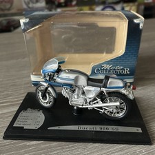 Miniature Moto Solido 1/18 Ducati 900 SS