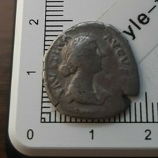 H08105 denier romain faustine