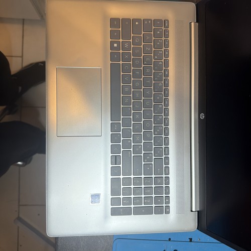 Plasturgie avec clavier - , hp