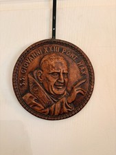 Sculpture Bas Relief Pape Jean