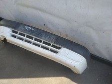 enjoliveur pare-choc avant