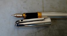 STYLO PLUME S.T. DUPONT