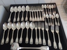 Ménagère 37 pièces François Frionnet (métal argenté:100 gr) Modèle Coquille