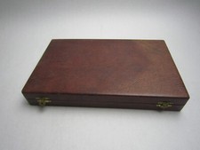 COFFRET CONTENANT 12 COUTEAUX