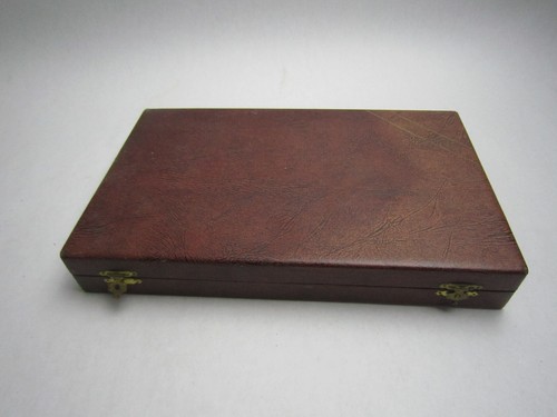 Coffret contenant couteaux - coffret,