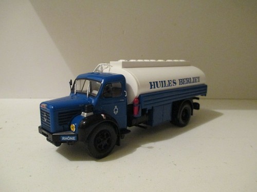 Camion citerne huiles berliet - camion,