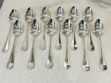 12 cuillères à soupe