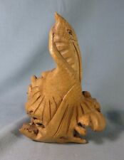 Oiseau pélican sculpté dans une racine de bois parasite ( Indonésie)