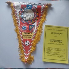Fanion Pennant Fc Bayern Munich  Athletico Madrid Finale 1974 Avec Certificat