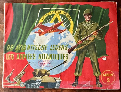 Album chromos les armées - album,