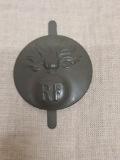 Insigne, Attribut, Rondache