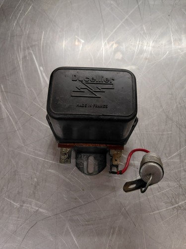 Régulateur tension 12v - régulateur,