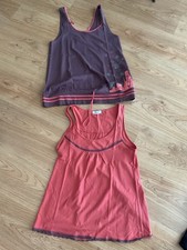 2 hauts de pyjama sans manches