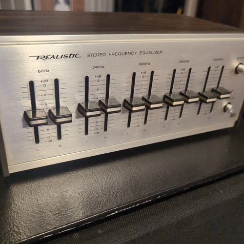 Realistic five band stereo - band,