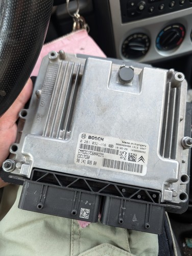 Calculateur moteur edc17c60 - ,