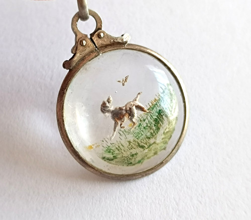 Pendentif miniature peint sous