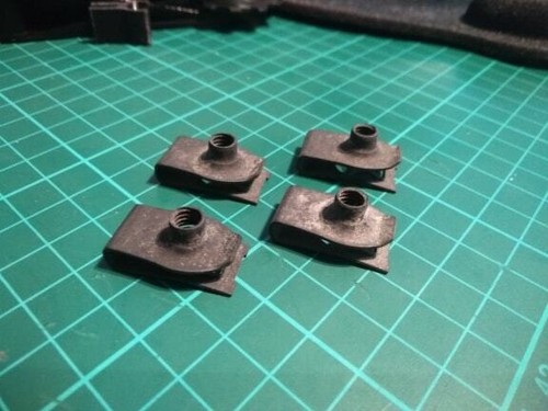 Sinclair body bolt mount - c5,