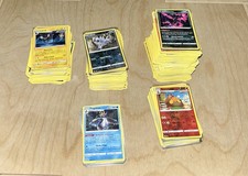 lot de 100 cartes pokemon Avec