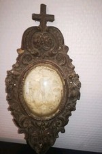 RELIQUE RELIGIEUSE CALCAIRE -  Le CHRIST SUR LA CROIX. 