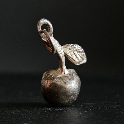Pendentif fruit pomme