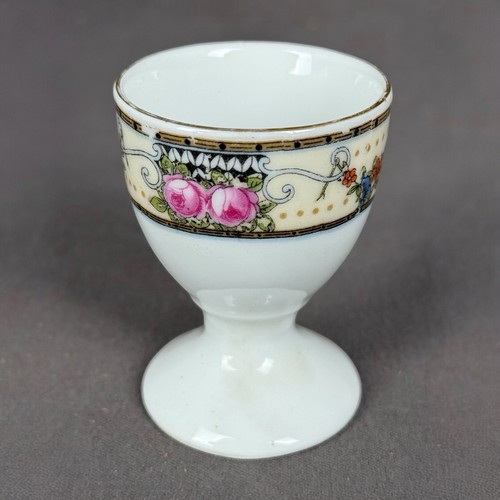 Ancien coquetier porcelaine