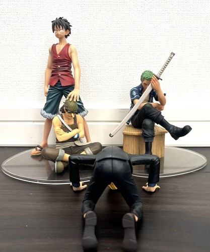 Figurine one piece vitrine - piece,