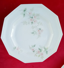 6 assiettes creuses octogonales en porcelaine de Limoges décor floral pastel