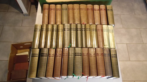 Lot volumes de - 37, la