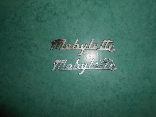 Paire logos monogrammes - /,