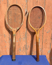 2 vielles raquettes en état