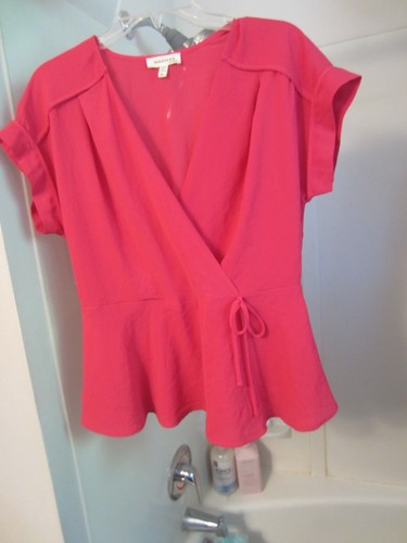 Nwot women short sleeved - nwot, women's
