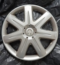 Un Enjoliveur Renault 14