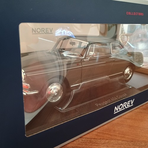 Peugeot 404 coupé gris - 404,