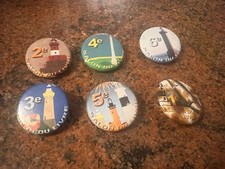 Lot 6 badges phares bretons – Salon du Livre 