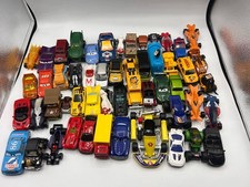 Gros Lot 100 Voitures Miniatures Majorette , Hot Wheels , Welly , Maisto ..