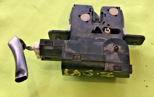 Serrure coffre renault - serrure,