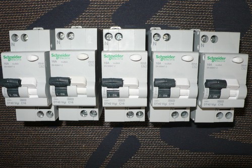 Disjoncteur differentiel 16a - disjoncteur,