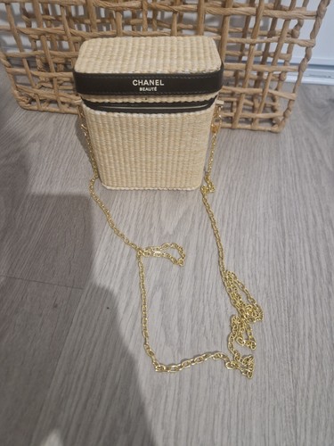 Trousse chanel les beiges - chanel,