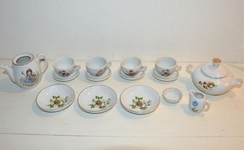 Lot ancienne dinette - lot,