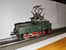 Locomotive CE800 Märklin HO