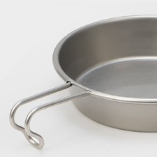 Assiette de camping en acier