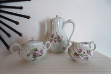 Theiere / sucrier / pichet