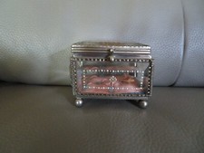 ancien petit coffret à bijoux en verre biseauté décor émaillé