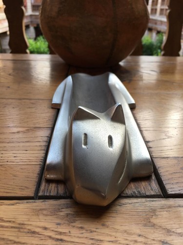 Javier mariscal sculpture - javier, en