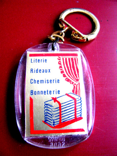 Ancien porte clé - , publicité