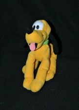 Doudou peluche chien pluto jaune DISNEY collier vert langue rose 20 cm TTBE