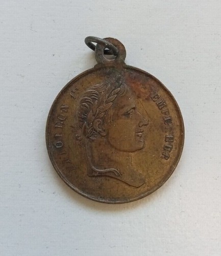 Petite médaille fantaisie